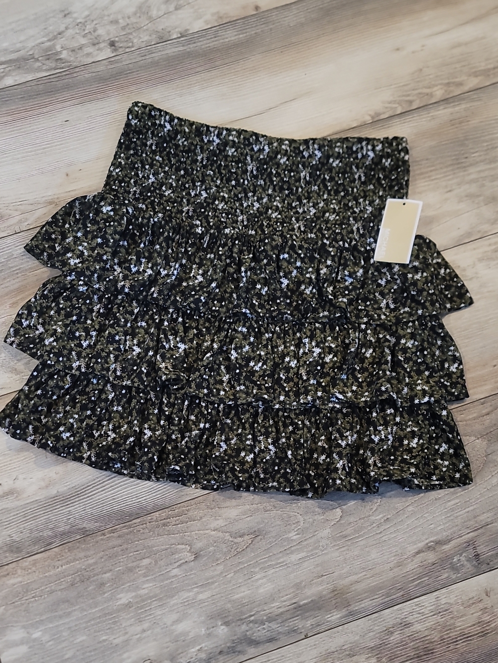 Gorgeous NWT Michael Kors Skirt